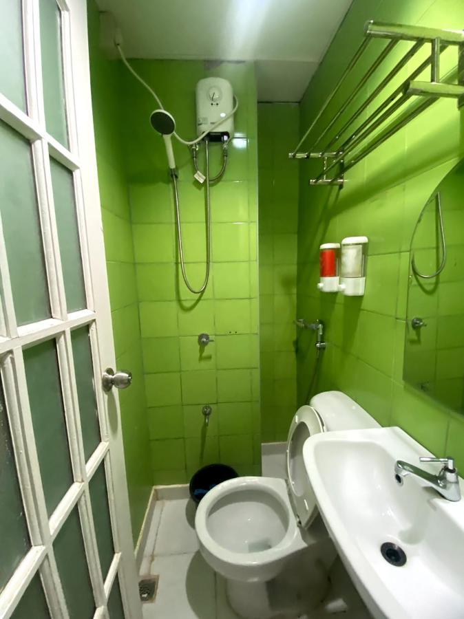 Oyo 104 Manila Venetian Hotel Zewnętrze zdjęcie
